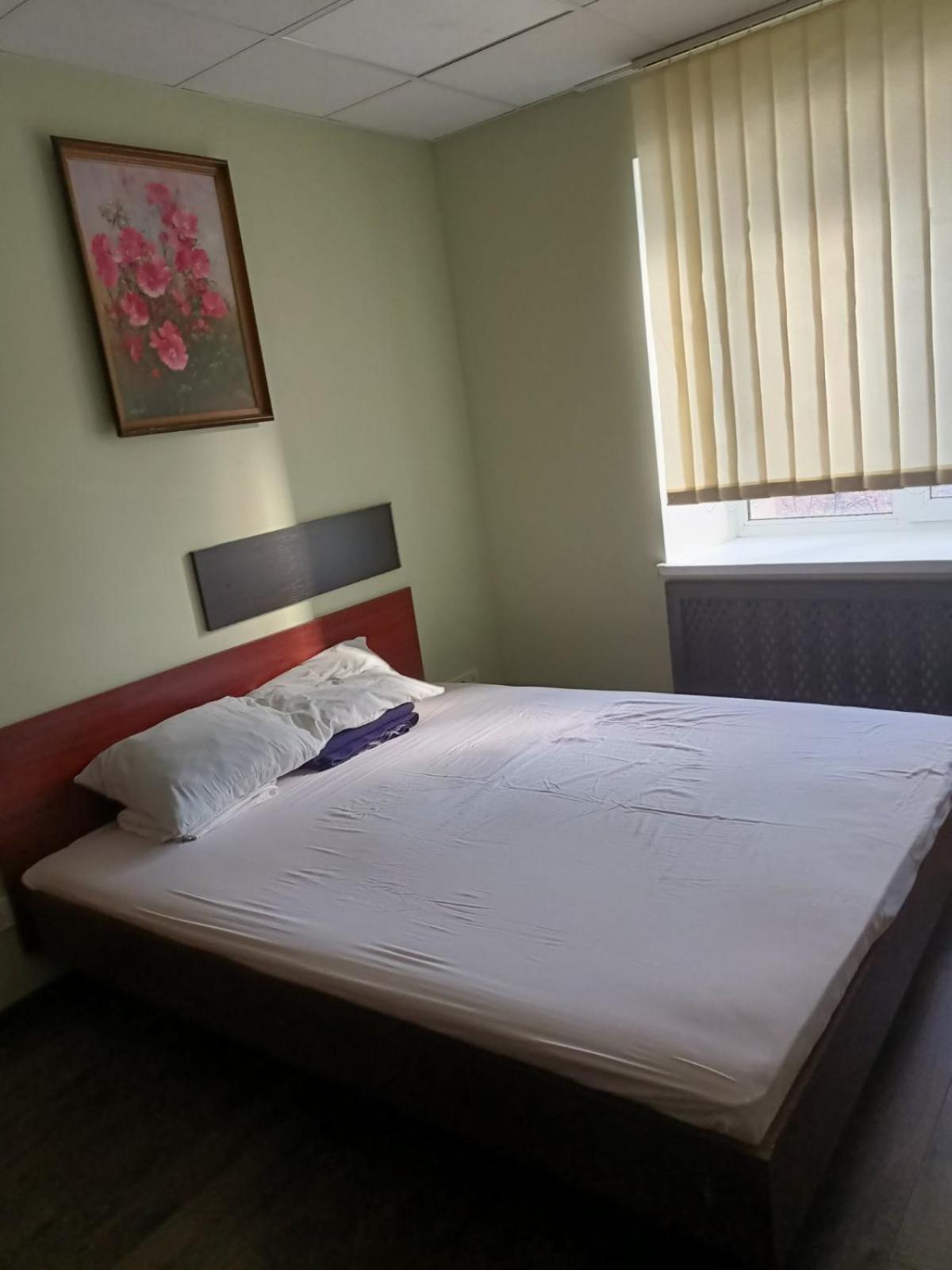 Hostel Krone Gok Zatishok Kiev Extérieur photo