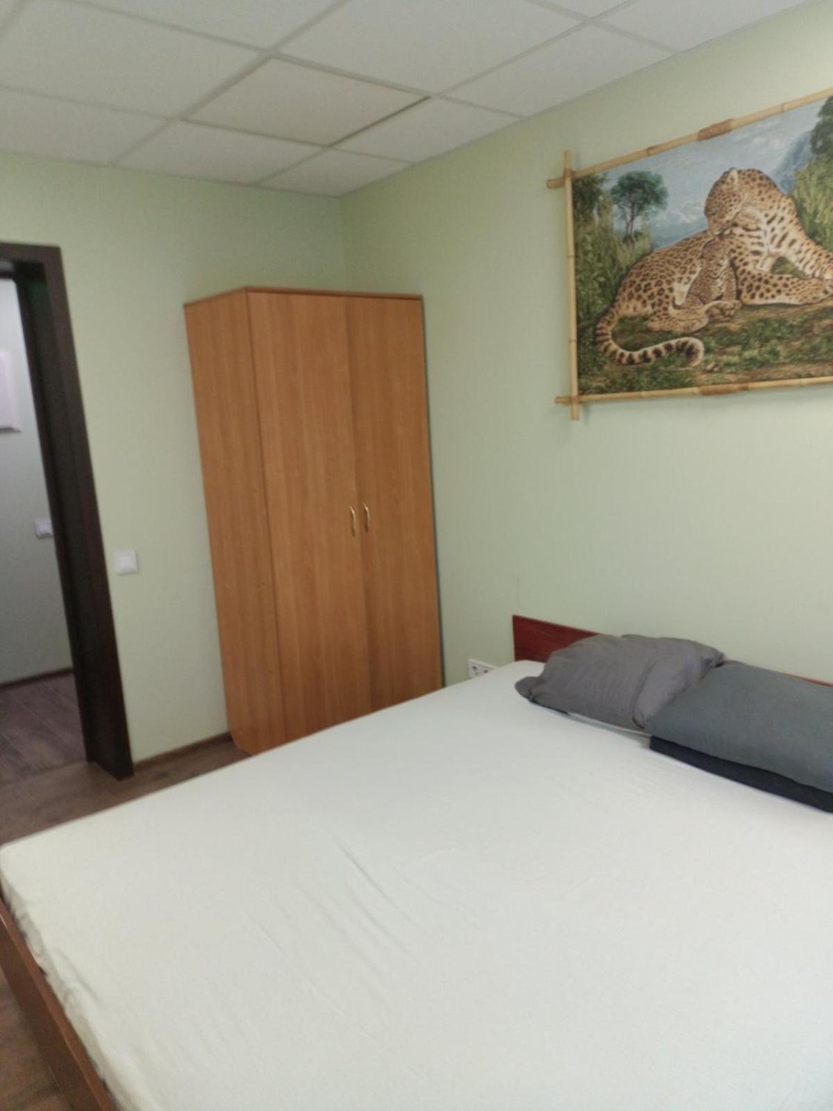 Hostel Krone Gok Zatishok Kiev Extérieur photo